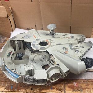 Vintage 1995 Tonka Star Wars Millennium Falcon Incomplete for Parts read